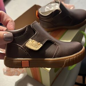 Livie & Luca toddler leather boots size 6, brown New in box.